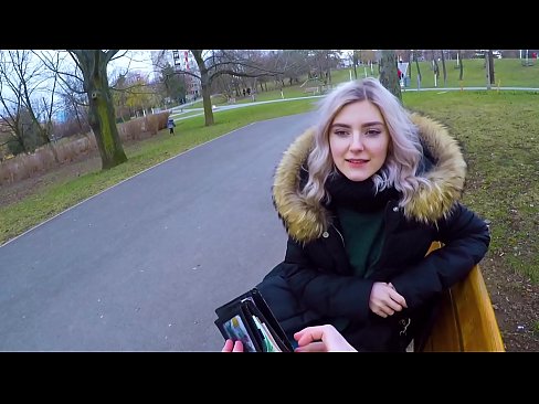 ❤️ Yn llyncu cum poeth dieithryn am arian - blowjob yn y parc gan Eva Elfie Sluts ar porn % cy.banglablog.top%  ️❤
